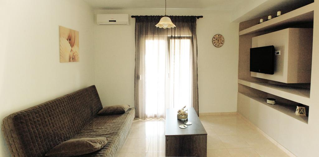 Onites Elegant Suites สกาลา โปเตมิอัส ภายนอก รูปภาพ
