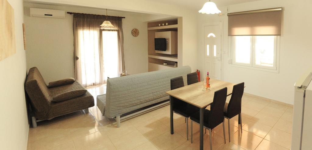 Onites Elegant Suites สกาลา โปเตมิอัส ภายนอก รูปภาพ